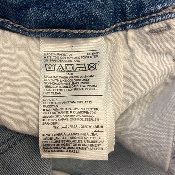 Old Navy Rockstar Super Skinny jeans - Picture 6 of 6